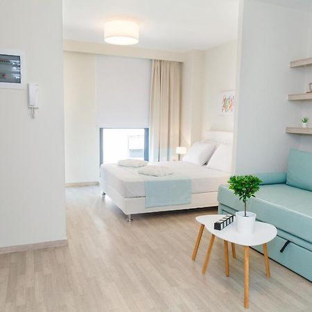 Tins Boutique Suites Athènes Extérieur photo