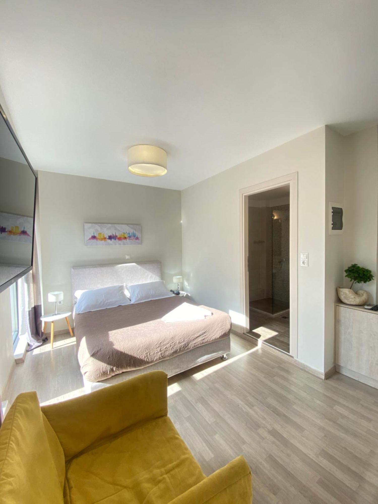 Tins Boutique Suites Athènes Extérieur photo
