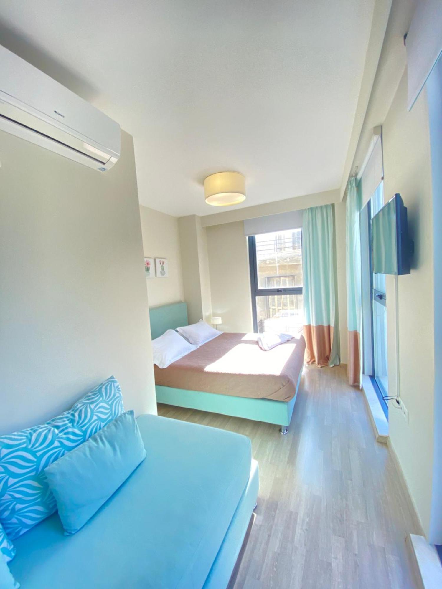 Tins Boutique Suites Athènes Extérieur photo